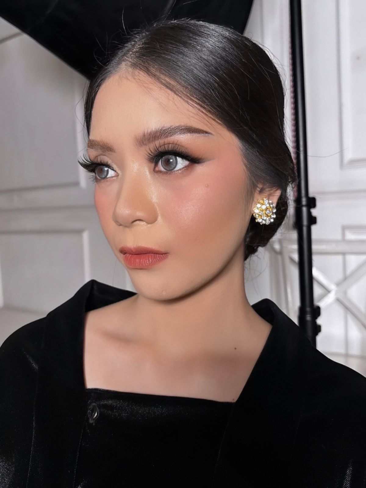 Portrait makeup elegan